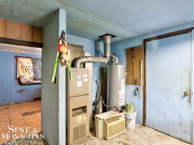 1532 Poplar Street, Port Huron, MI 48060