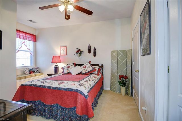 1004 Grand Oak LN, Virginia Beach, VA 23455