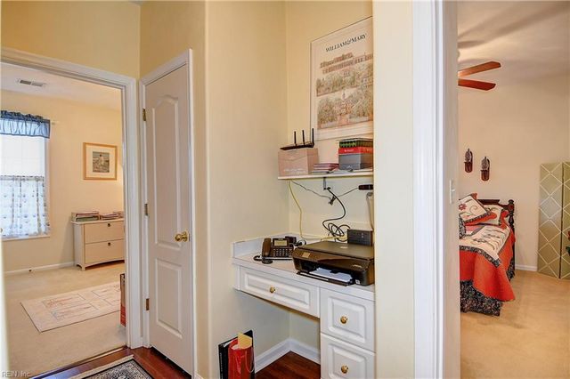 1004 Grand Oak LN, Virginia Beach, VA 23455