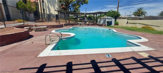 1420 Vegas Valley Drive 23, Las Vegas, NV 89169