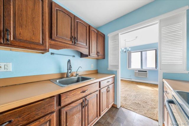 8 Loudon Drive 13, Fishkill, NY 12524