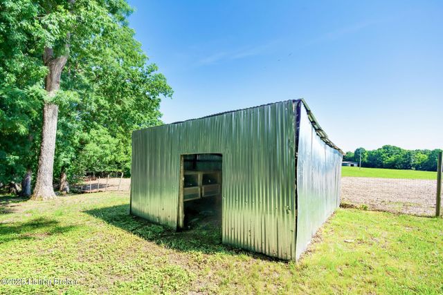 589 Wheeler Ln, Mt Washington, KY 40047