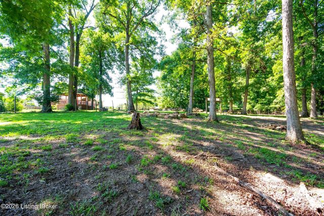 589 Wheeler Ln, Mt Washington, KY 40047