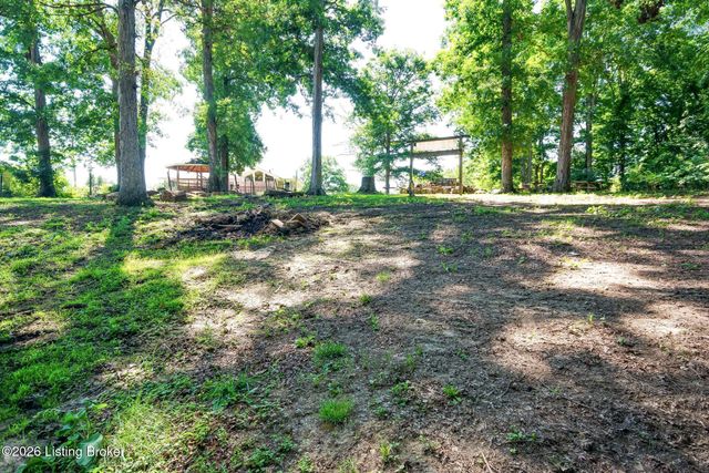 589 Wheeler Ln, Mt Washington, KY 40047