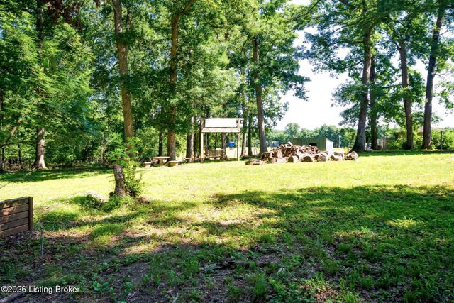 589 Wheeler Ln, Mt Washington, KY 40047