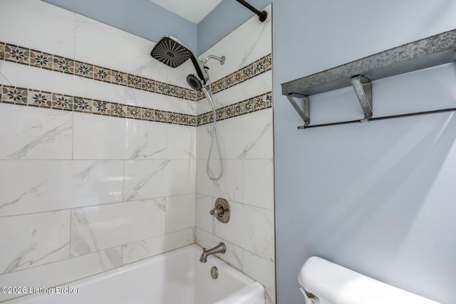 589 Wheeler Ln, Mt Washington, KY 40047