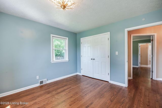 589 Wheeler Ln, Mt Washington, KY 40047