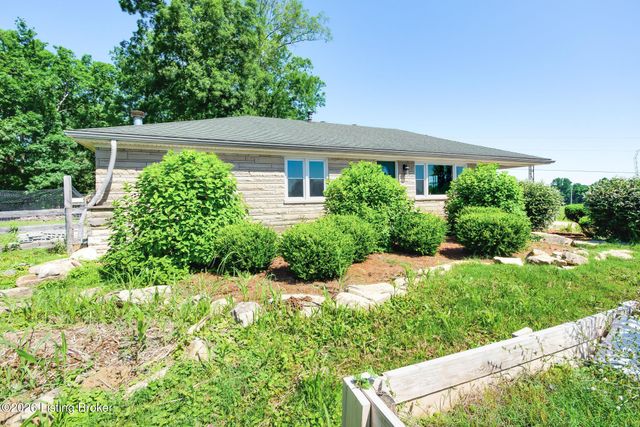 589 Wheeler Ln, Mt Washington, KY 40047