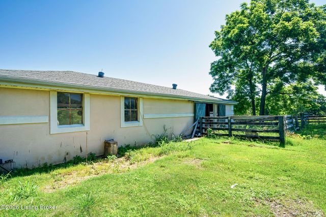 589 Wheeler Ln, Mt Washington, KY 40047