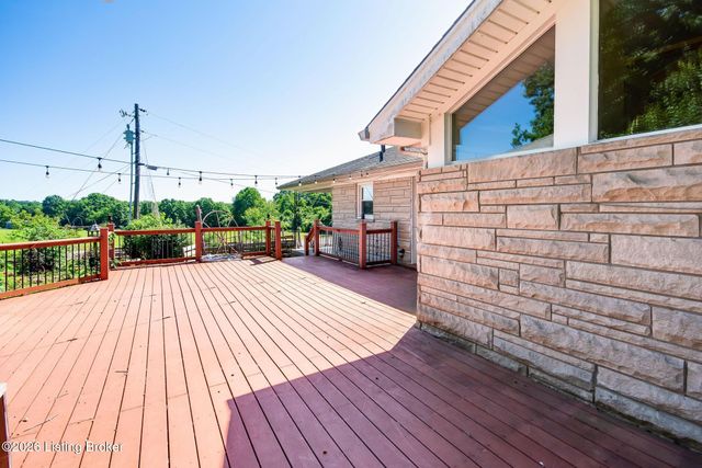 589 Wheeler Ln, Mt Washington, KY 40047