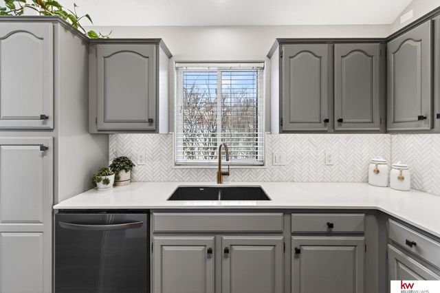 14713 Meredith Avenue, Omaha, NE 68144