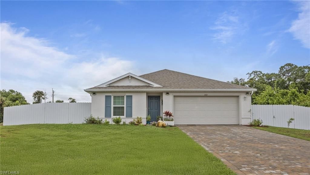 3021 June CIR, LABELLE, FL 33935 — exterior