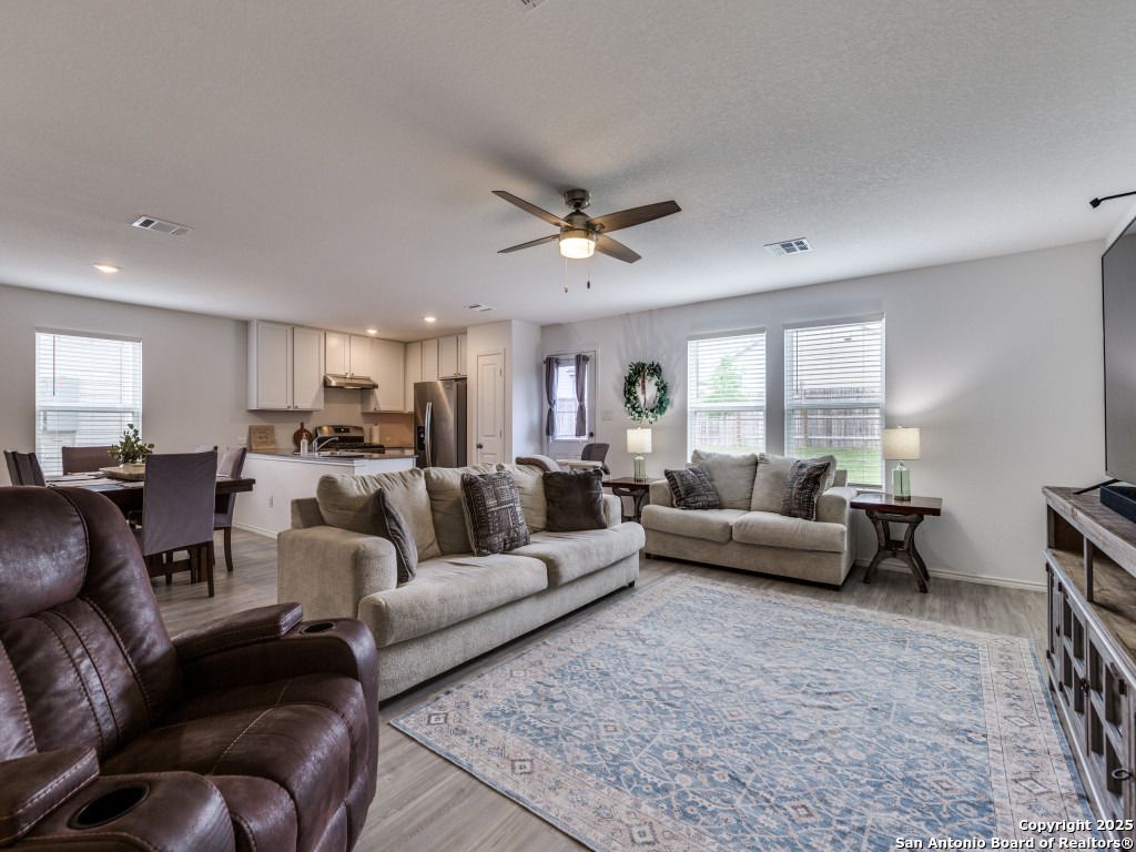 14615 Bolinger, San Antonio, TX 78254