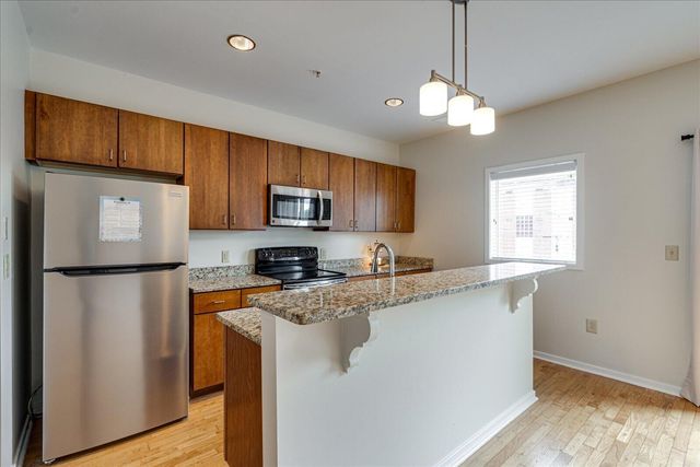 852 E 8th Street, Chattanooga, TN 37403
