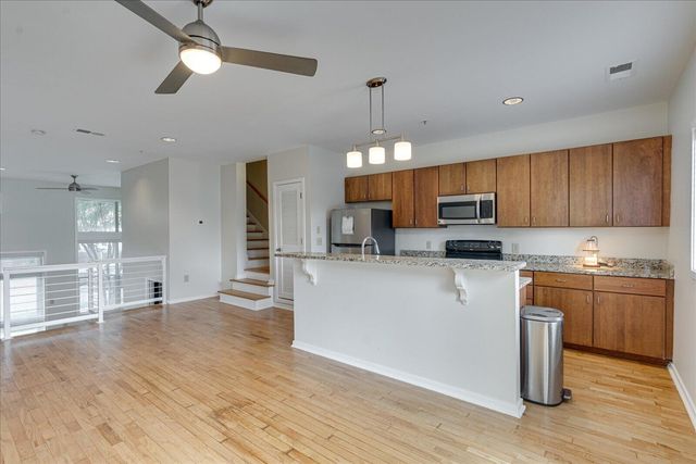 852 E 8th Street, Chattanooga, TN 37403