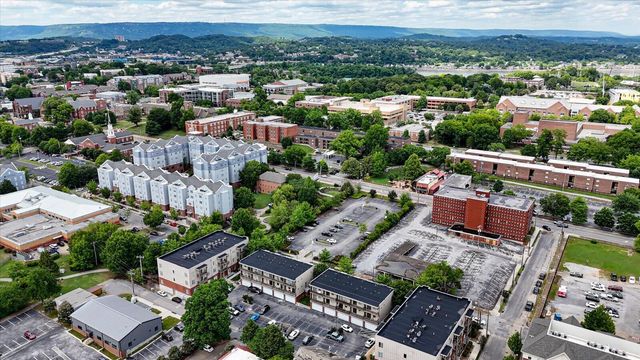 852 E 8th Street, Chattanooga, TN 37403