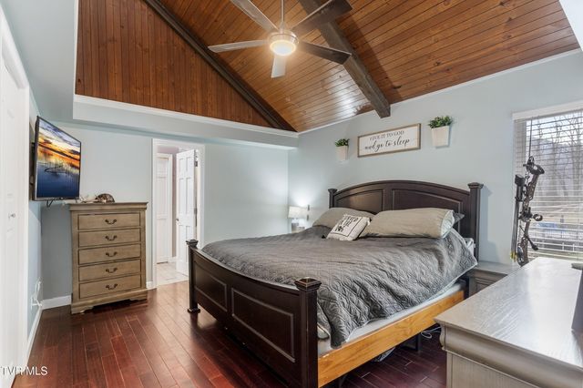 720 Northwest Ridge Avenue, Norton, VA 24273