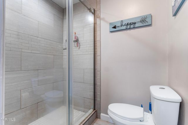 720 Northwest Ridge Avenue, Norton, VA 24273