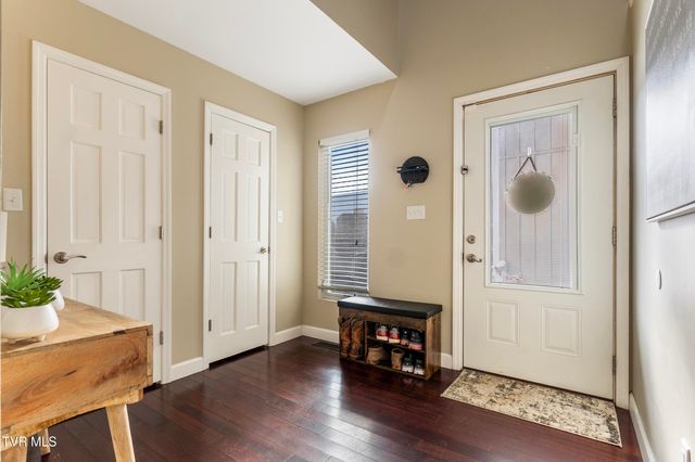 720 Northwest Ridge Avenue, Norton, VA 24273