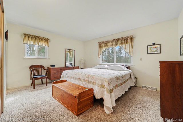 11796 Post Lane, Green Oak Township, MI 48178