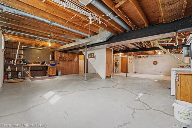 11796 Post Lane, Green Oak Township, MI 48178