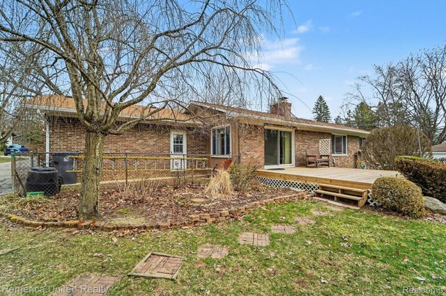 11796 Post Lane, Green Oak Township, MI 48178