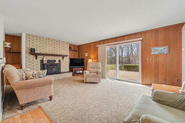 11796 Post Lane, Green Oak Township, MI 48178