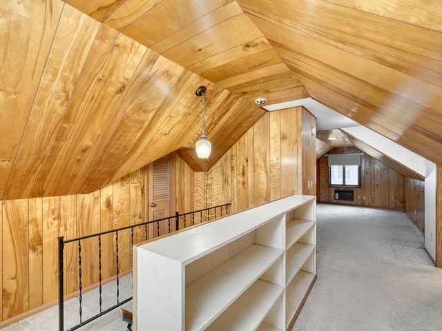 961 California Avenue W, Saint Paul, MN 55117