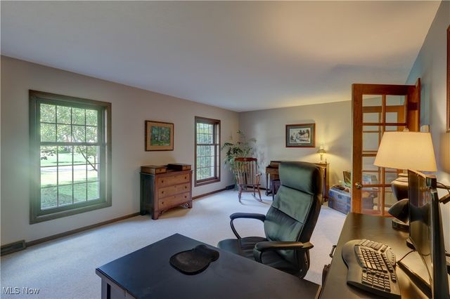 10986 Fawn Meadow Lane, Strongsville, OH 44149