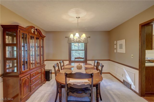 10986 Fawn Meadow Lane, Strongsville, OH 44149