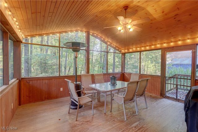 10986 Fawn Meadow Lane, Strongsville, OH 44149