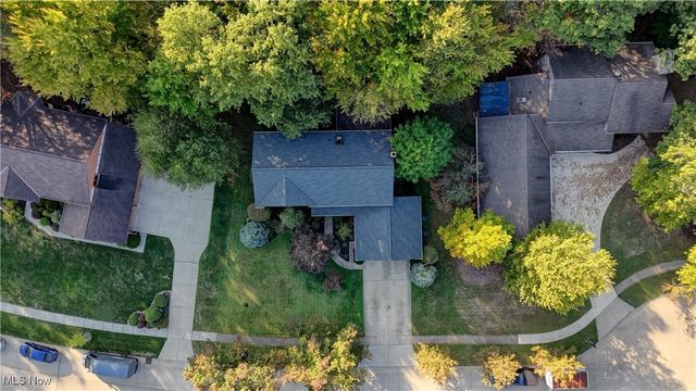 10986 Fawn Meadow Lane, Strongsville, OH 44149