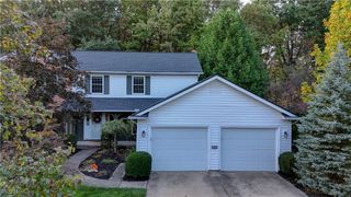 10986 Fawn Meadow Lane, Strongsville, OH 44149