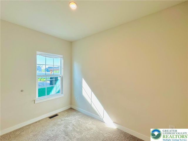6405 Robin Road, Lower Macungie Twp, PA 18062