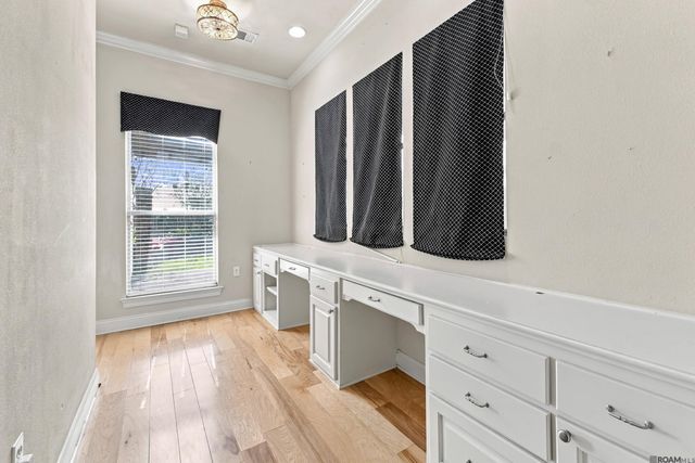 5336 Courtyard Dr, Gonzales, LA 70737