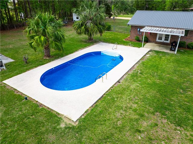 3433 Pecan Lane, Blackshear, GA 31516