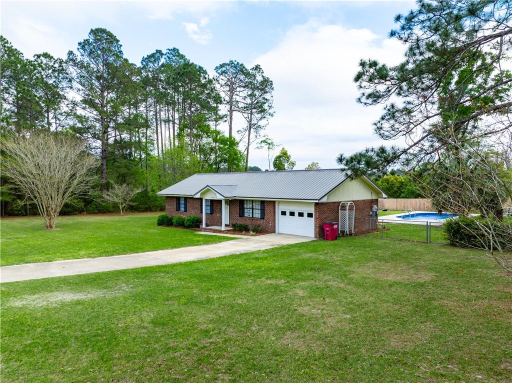 3433 Pecan Lane, Blackshear, GA 31516