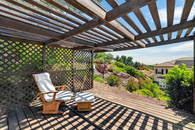 120 Alexa Ct, El Dorado Hills, CA 95762