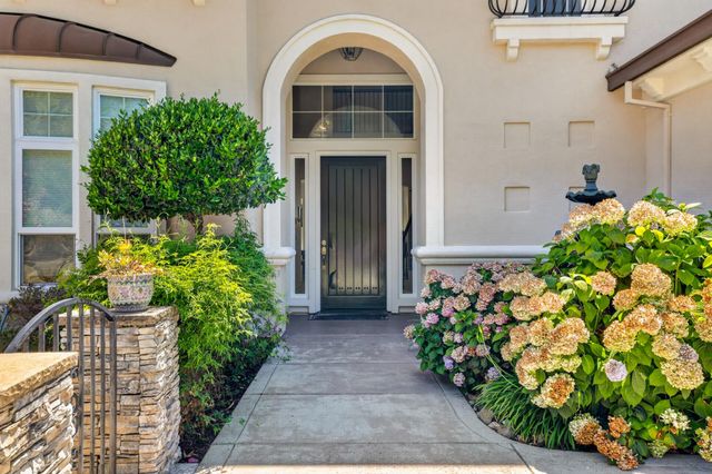 120 Alexa Ct, El Dorado Hills, CA 95762