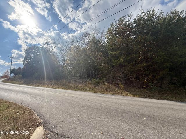 Nina Delozier Rd, Maryville, TN 37804