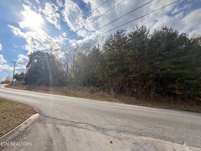 Nina Delozier Rd, Maryville, TN 37804