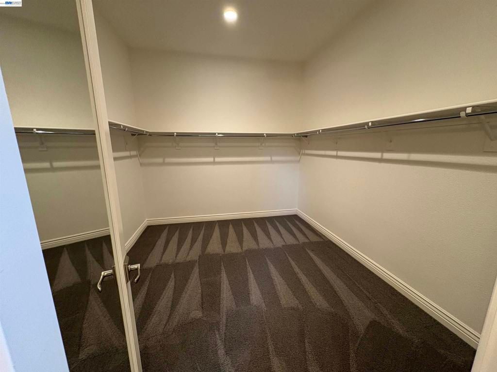 Image 16 of property listing at 2107 Rioja Way, Brentwood, CA 94513