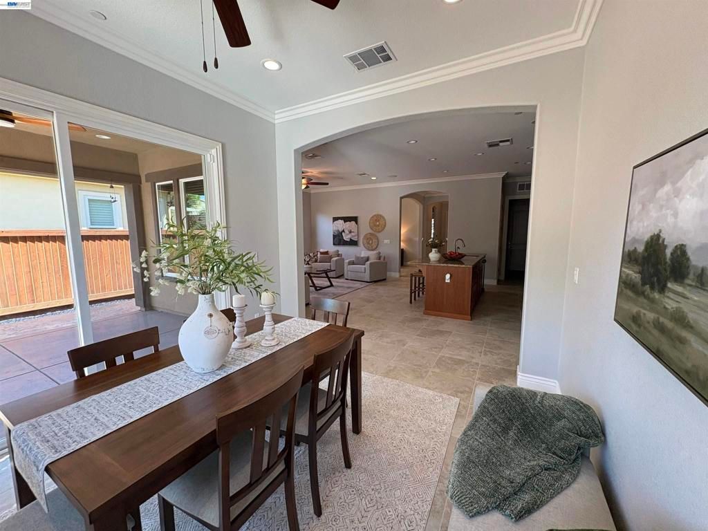 Image 9 of property listing at 2107 Rioja Way, Brentwood, CA 94513