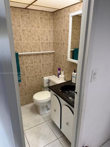 210 172nd St 529, Sunny Isles Beach, FL 33160