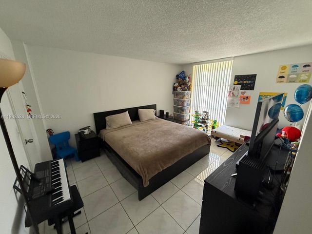 210 172nd St 529, Sunny Isles Beach, FL 33160