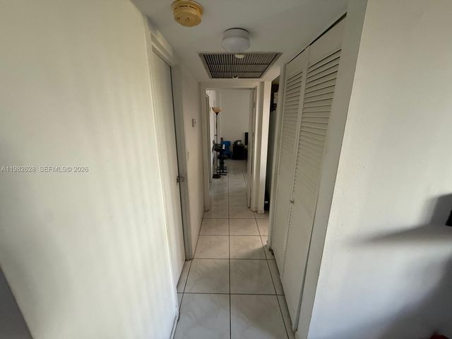 210 172nd St 529, Sunny Isles Beach, FL 33160