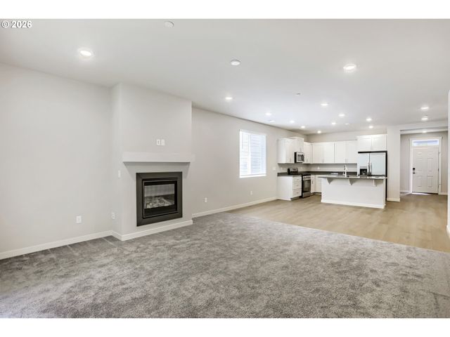 727 GLADE Ave, Forest Grove, OR 97116