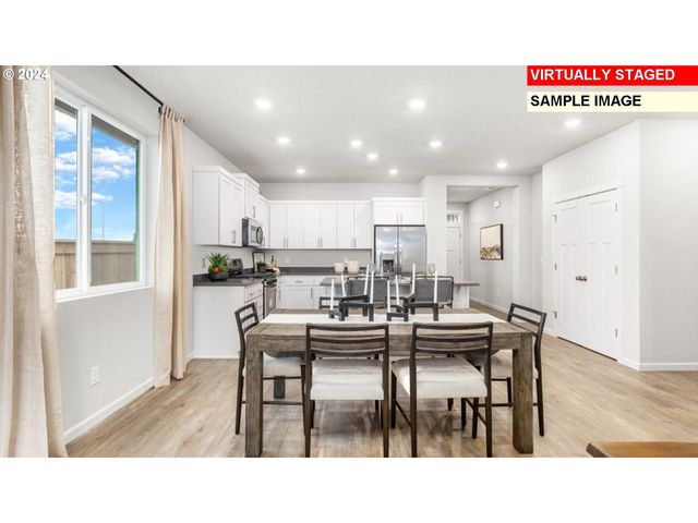 727 GLADE Ave, Forest Grove, OR 97116