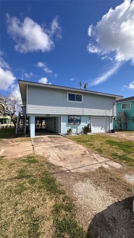 119 Crows Nest Road, Freeport, TX 77541