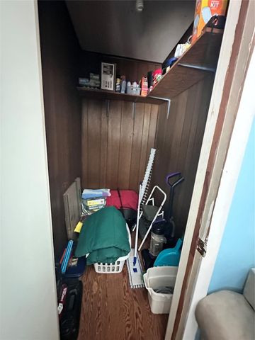 119 Crows Nest Road, Freeport, TX 77541